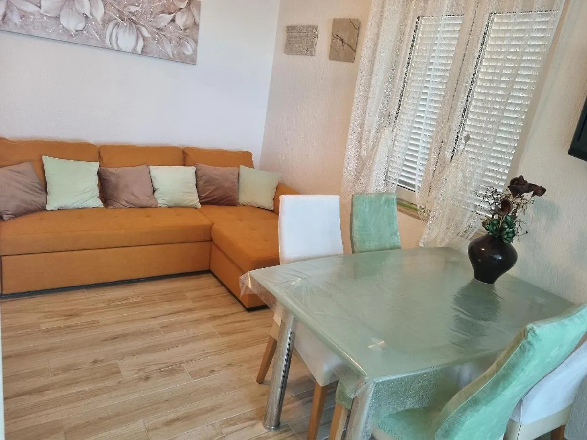 Olivio Apartment Novi Vinodolski
